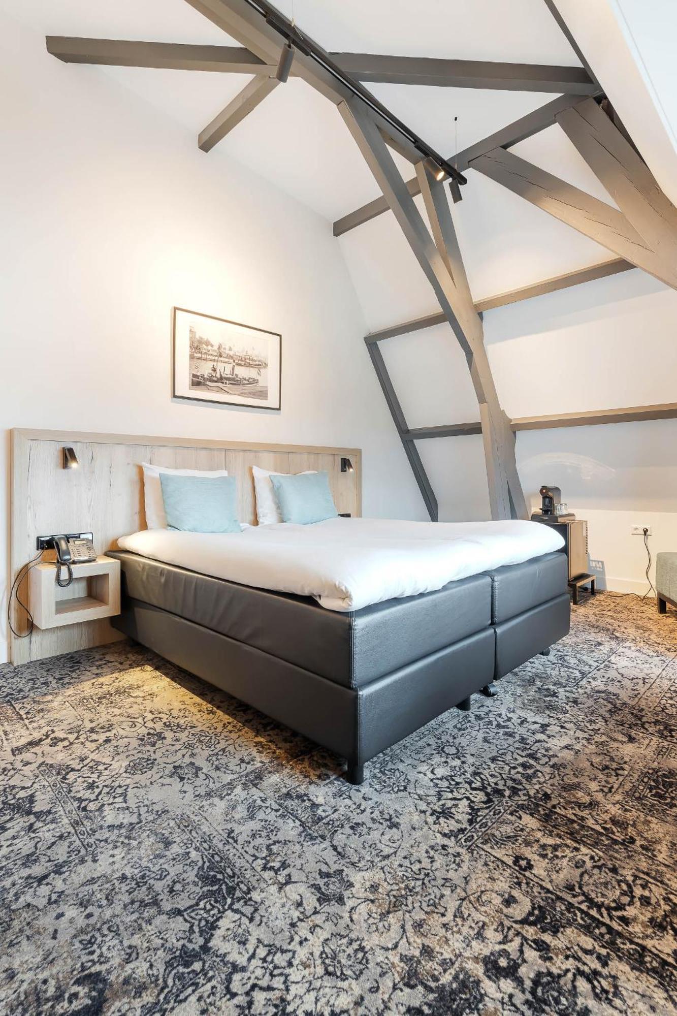Hotel Maassluis Bagian luar foto