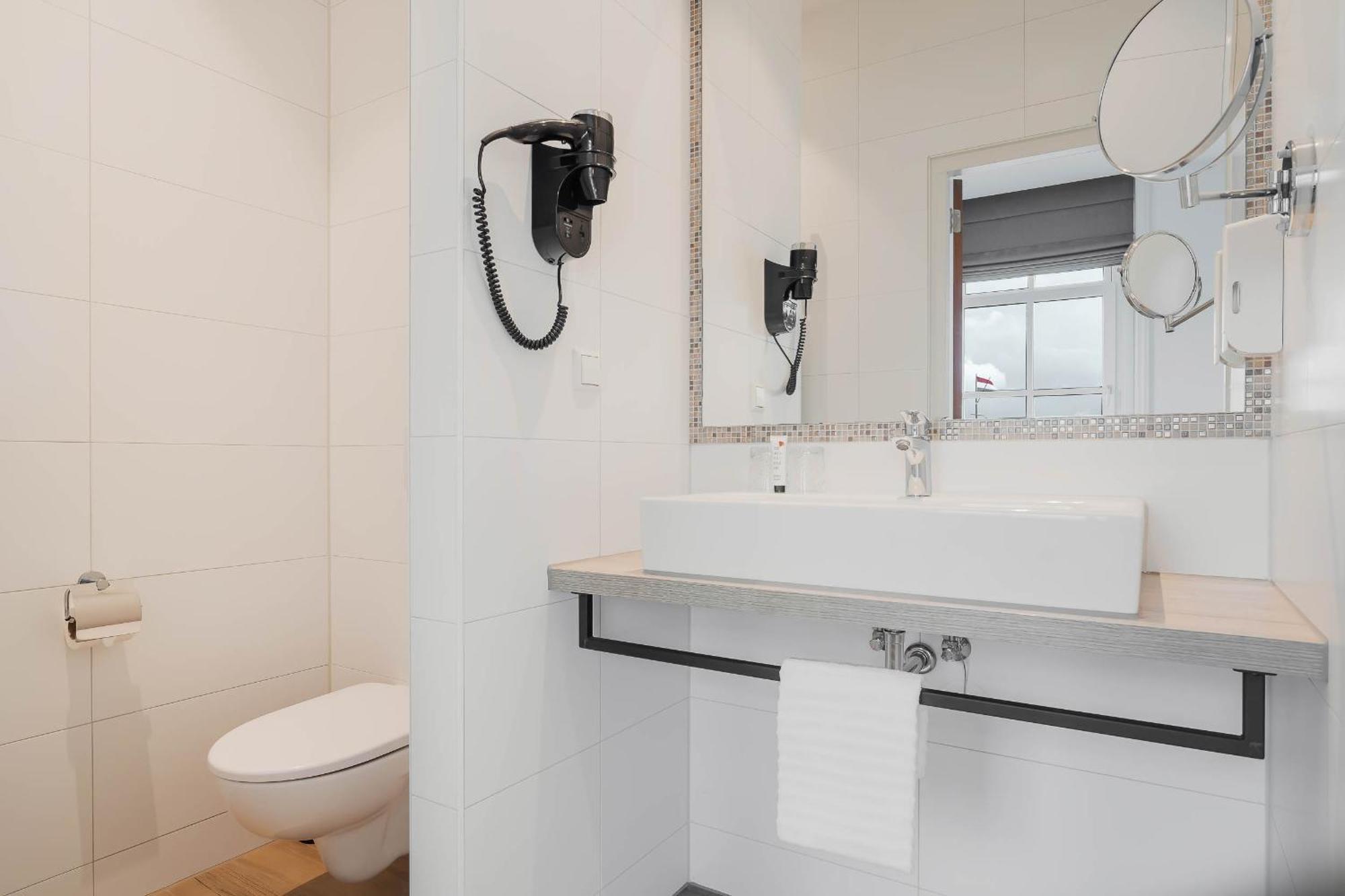 Hotel Maassluis Bagian luar foto