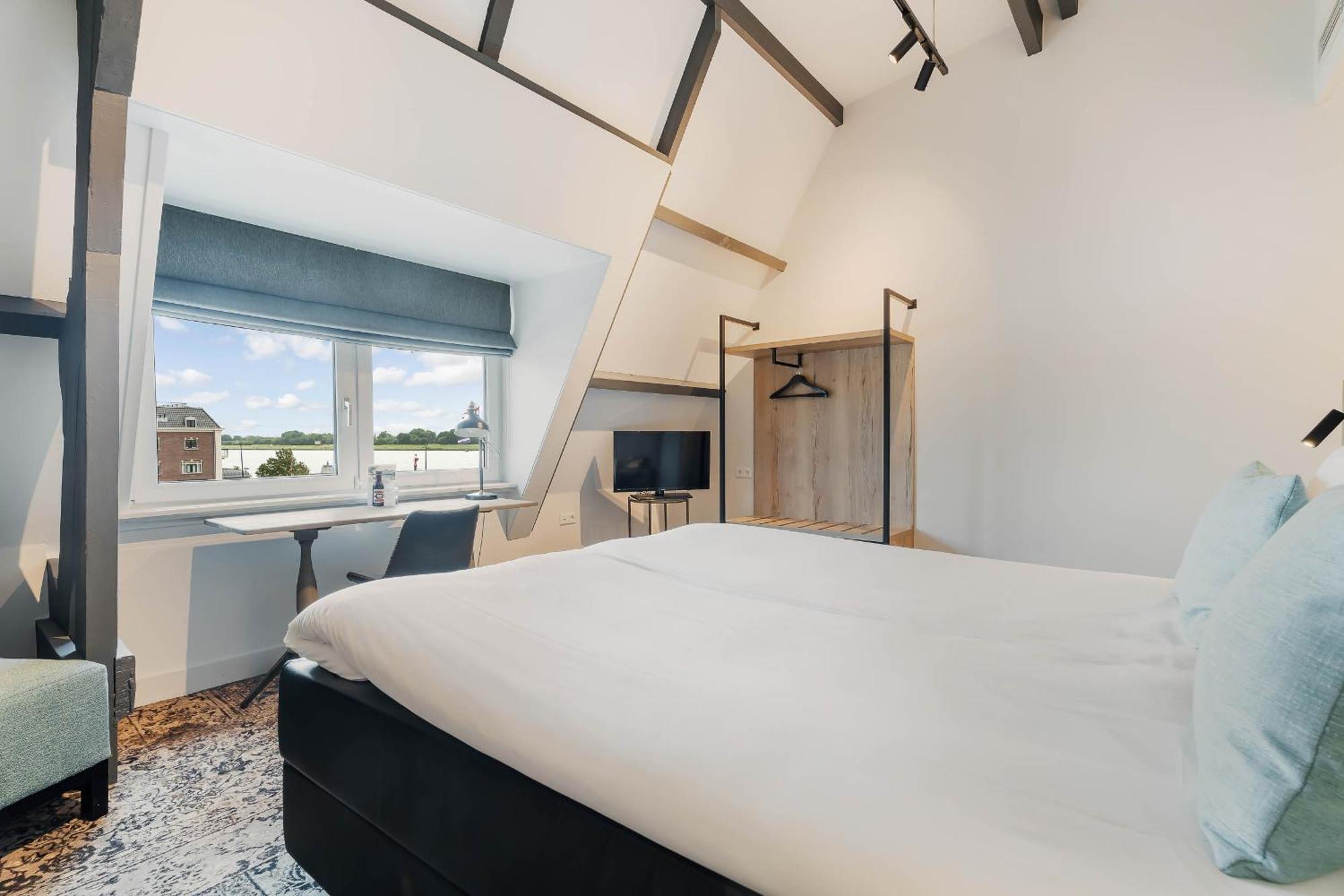 Hotel Maassluis Bagian luar foto